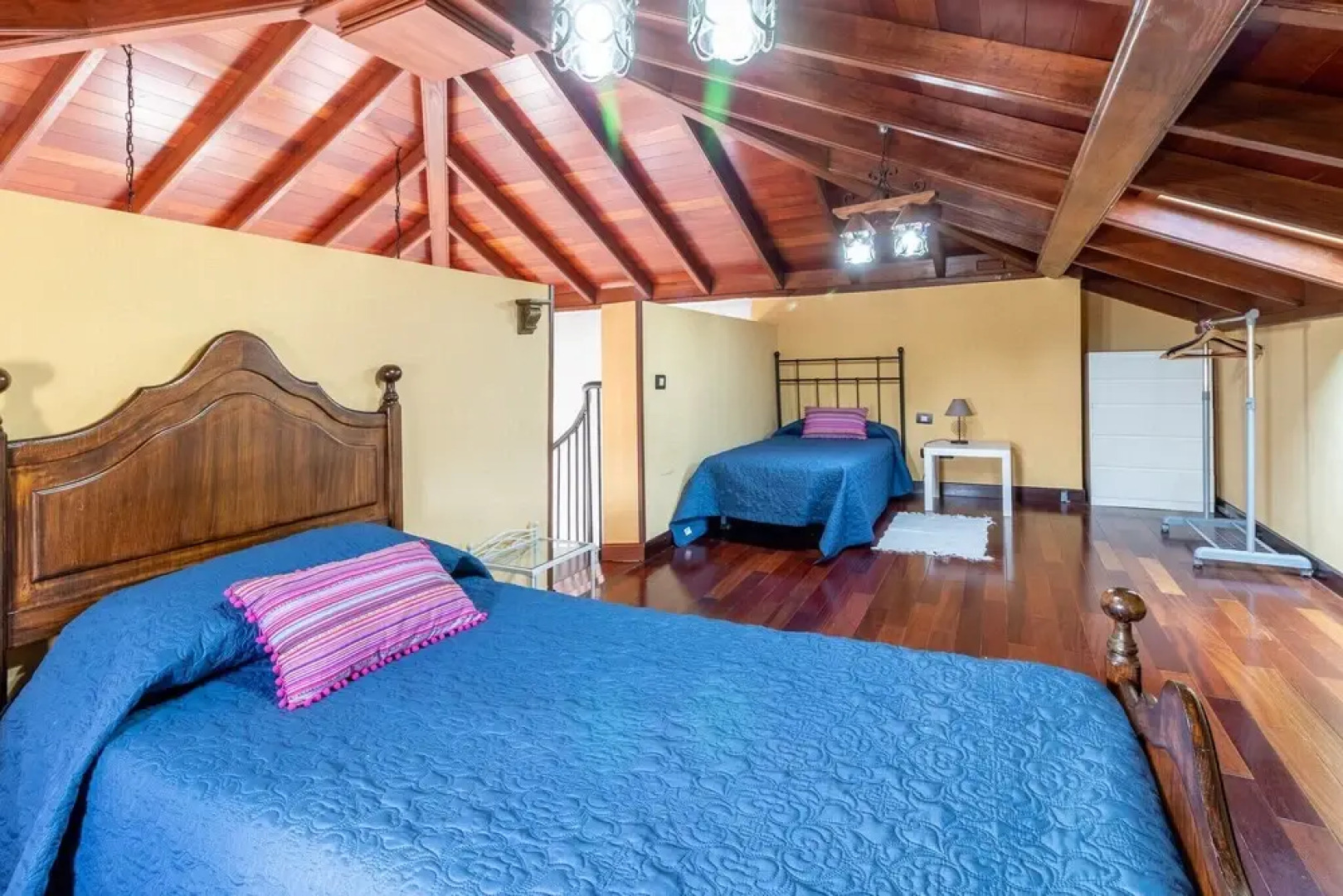 35017g01- Los Cabucos 3 Los Hoyos