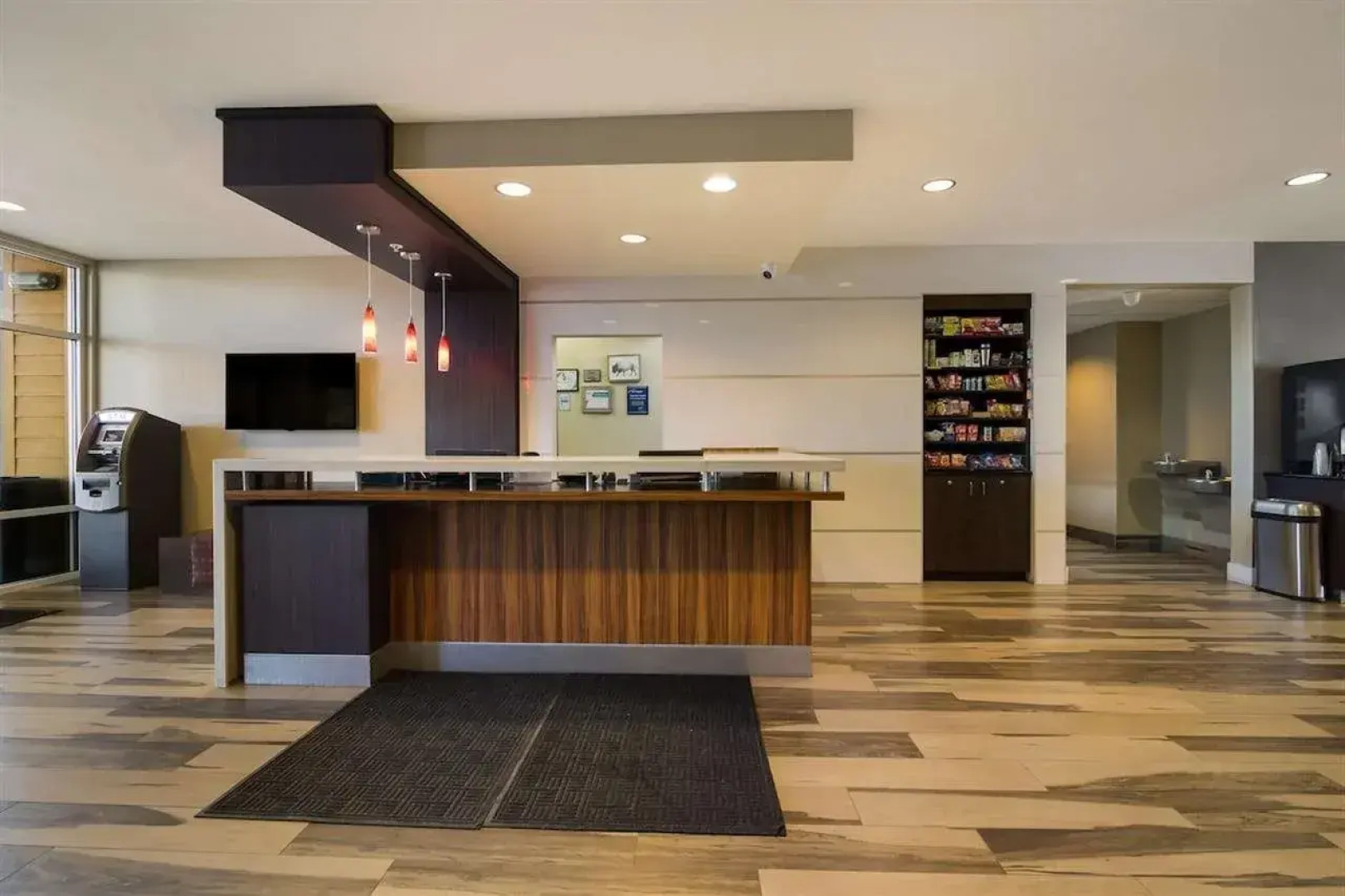 Super 8 Bismarck North