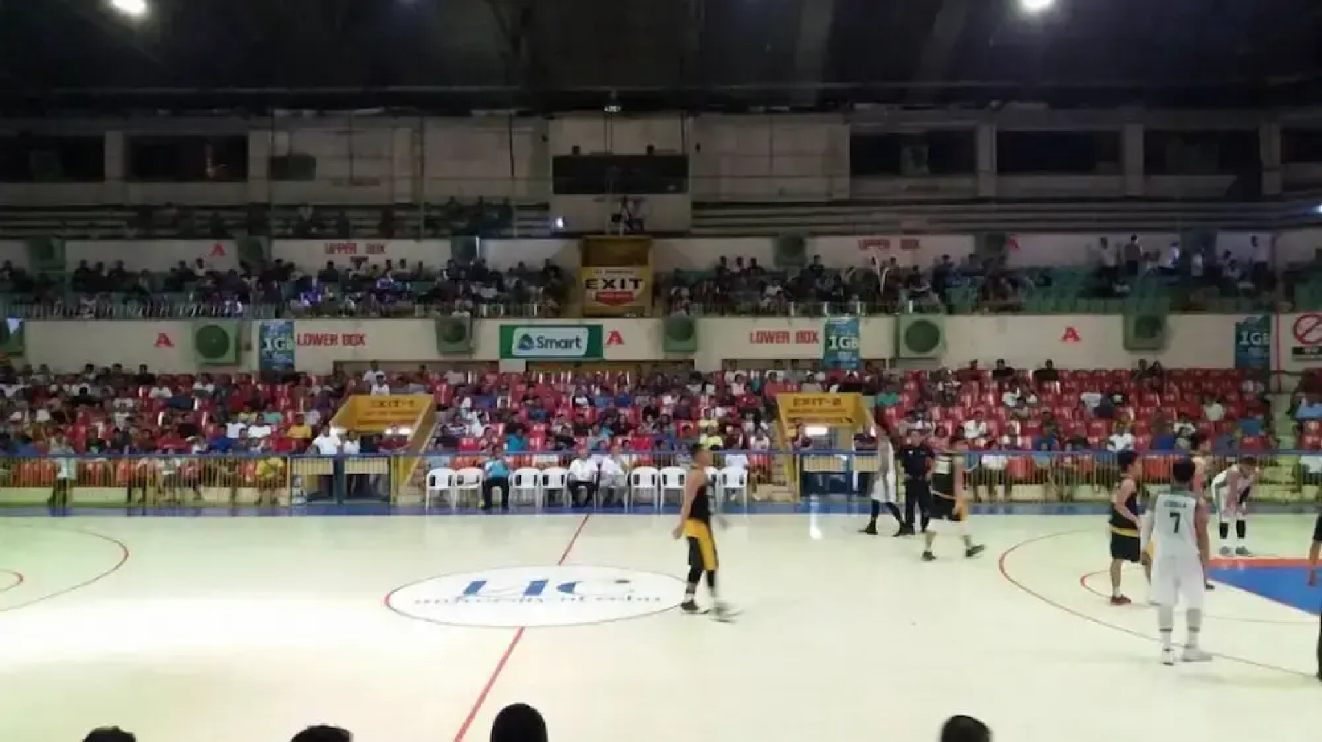 Rjc Hostel And Karaoke Bar