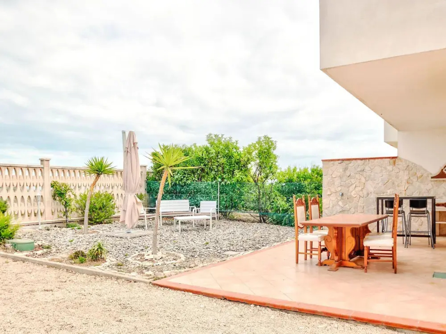 Pleasant Villa in Trani with Barbecue