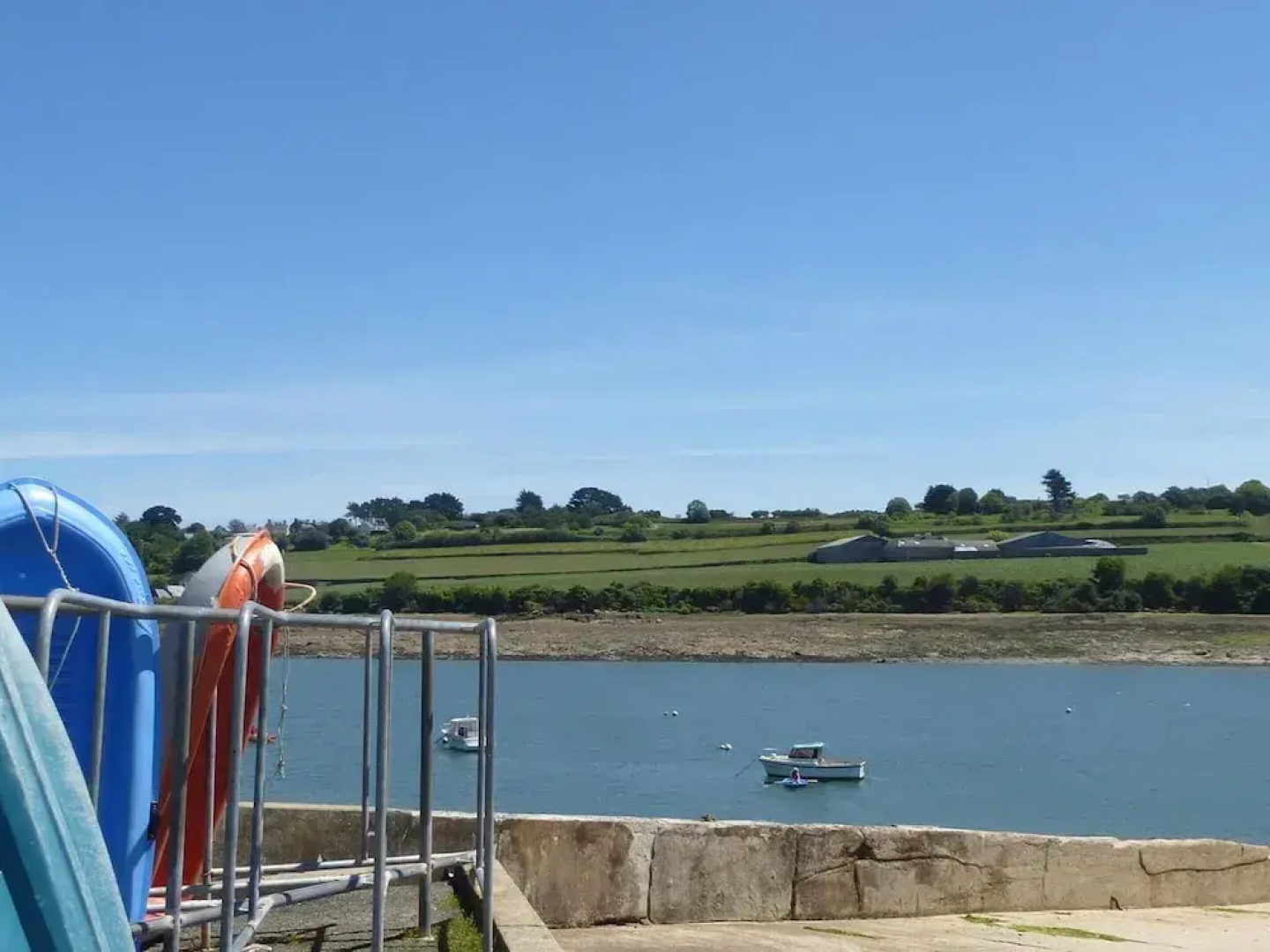 Holiday Home in Kerbors Near Cote de Granit Rose