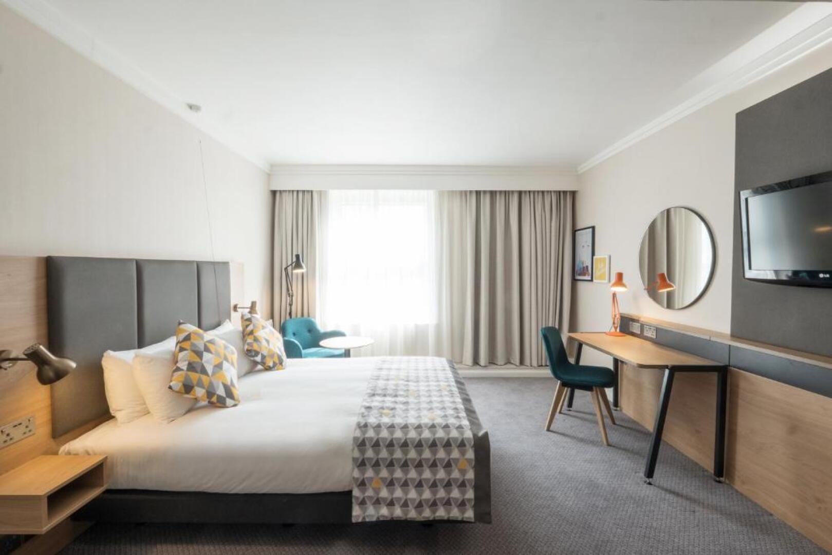 Holiday Inn Farnborough by IHG