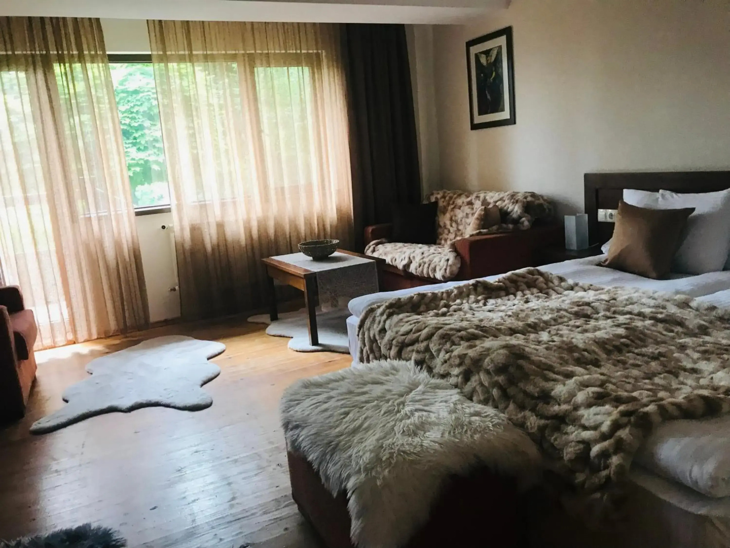 Smilen Hotel