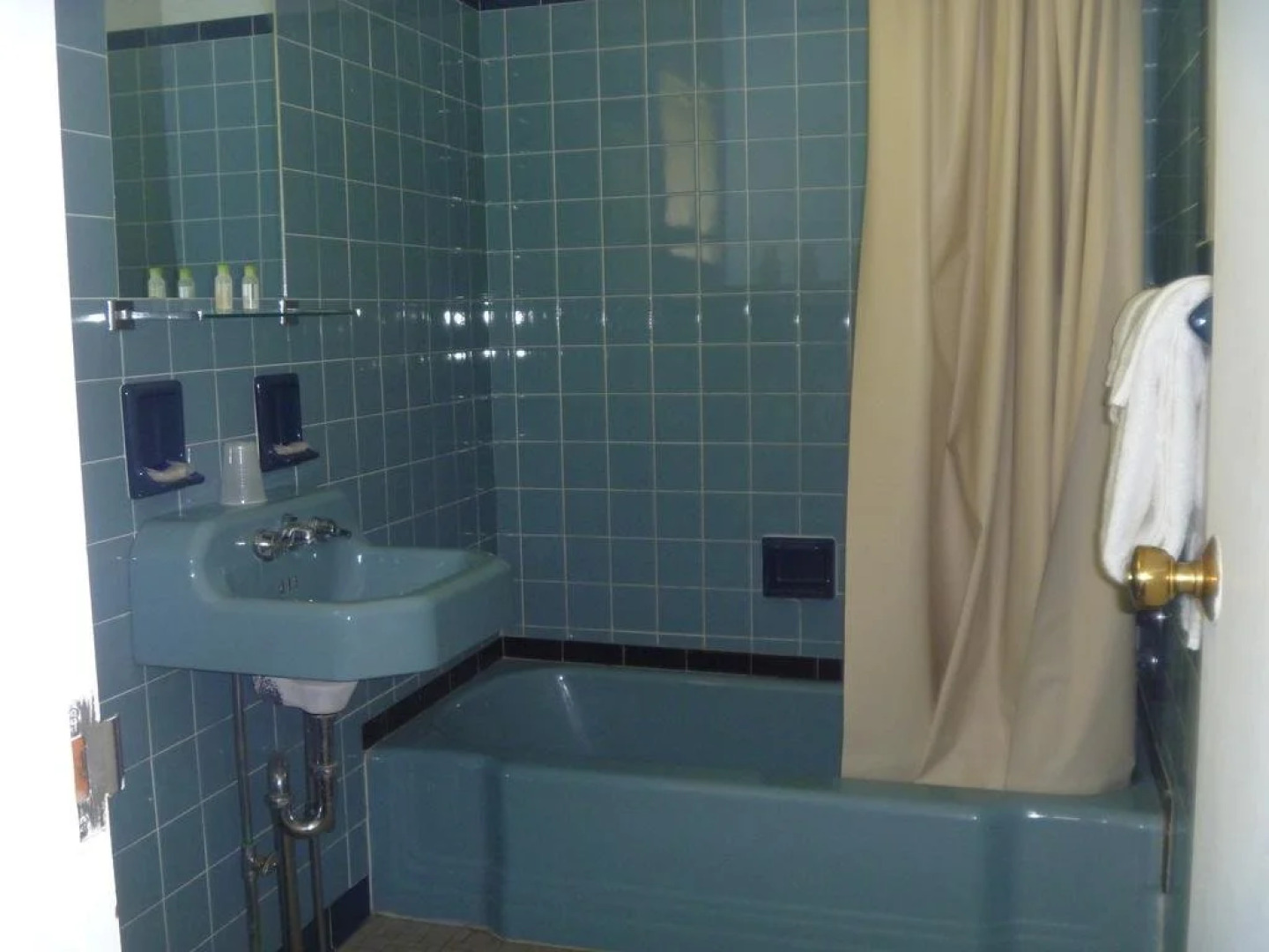 Motel 22 Mapleton Depot