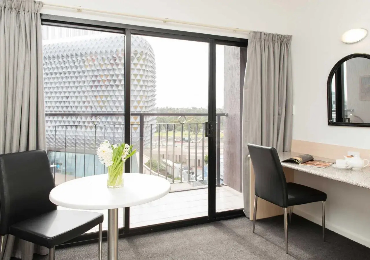 Adelaide Riviera Hotel