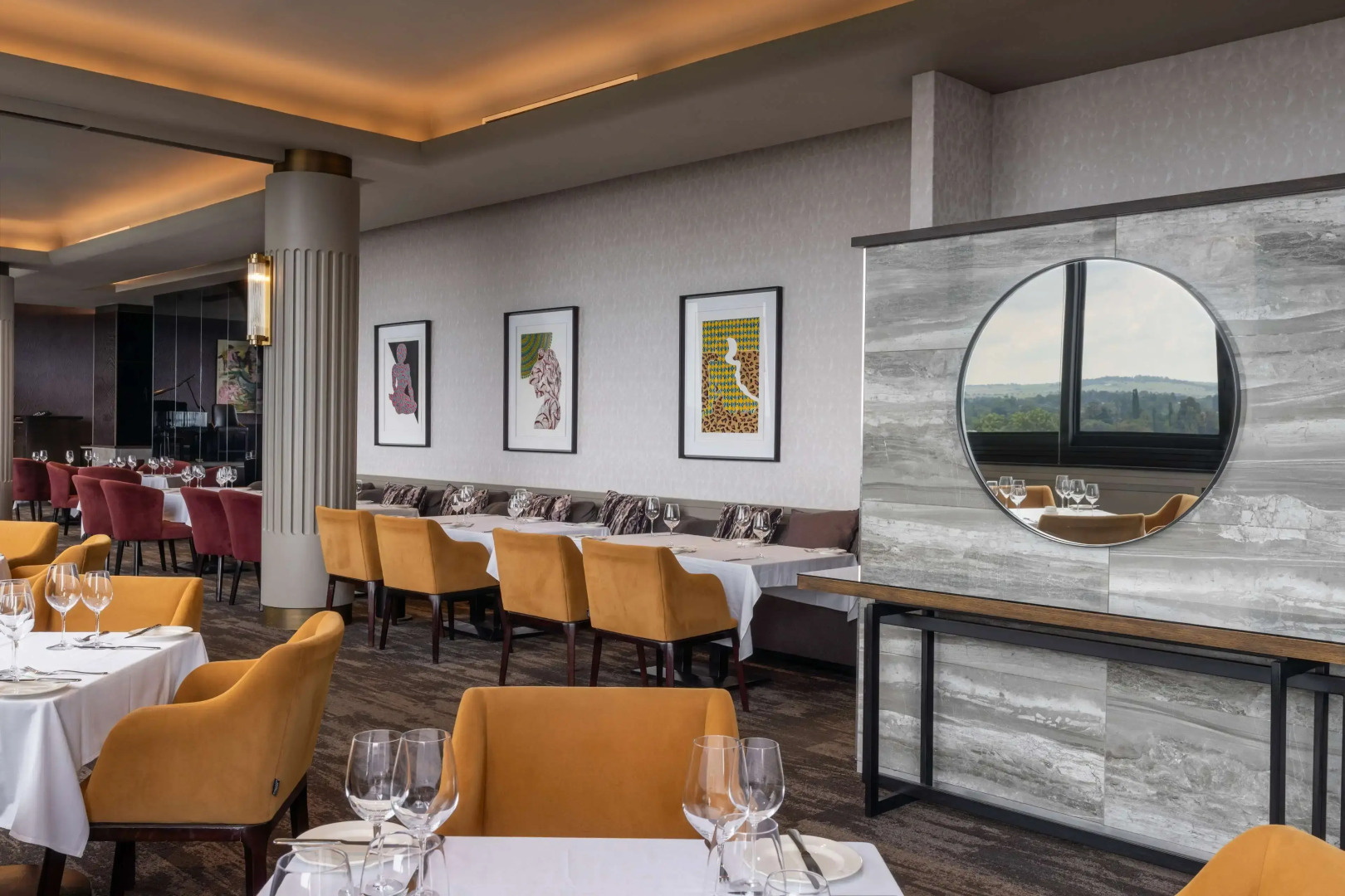 Radisson Hotel and Convention Centre OR Tambo Airport