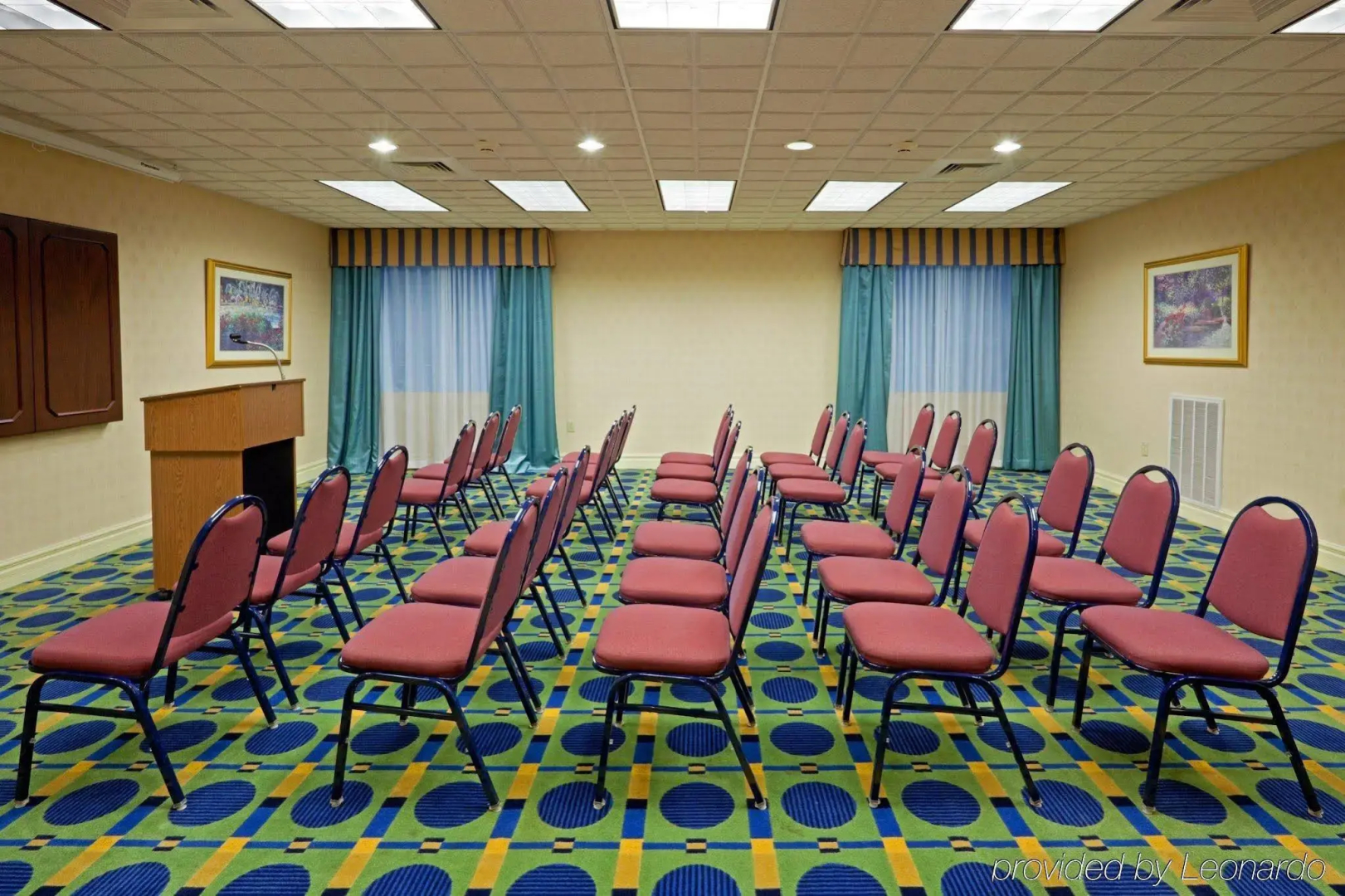Holiday Inn Express & Suites Reading by IHG