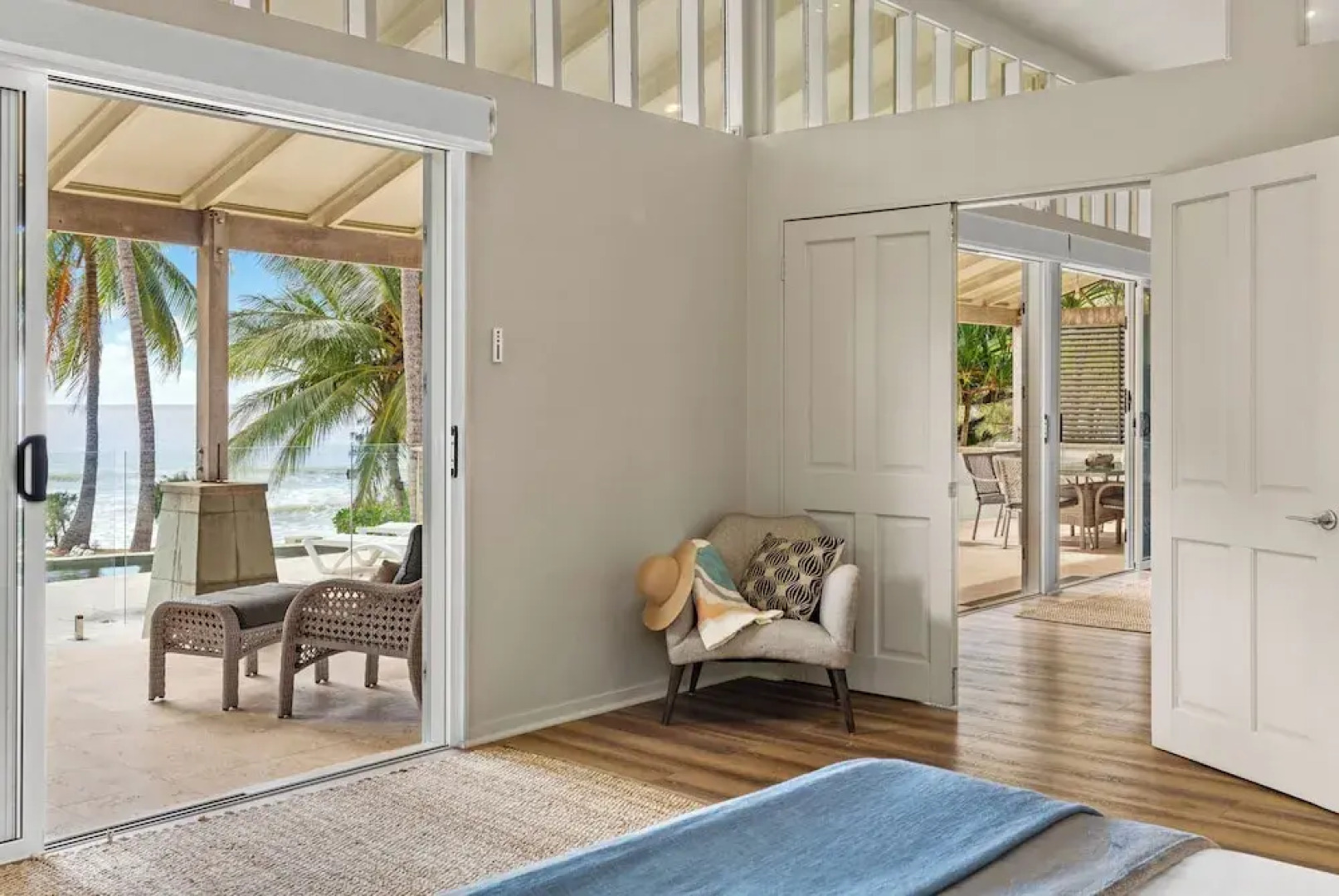 Oceans Edge Beach House At Oak Beach