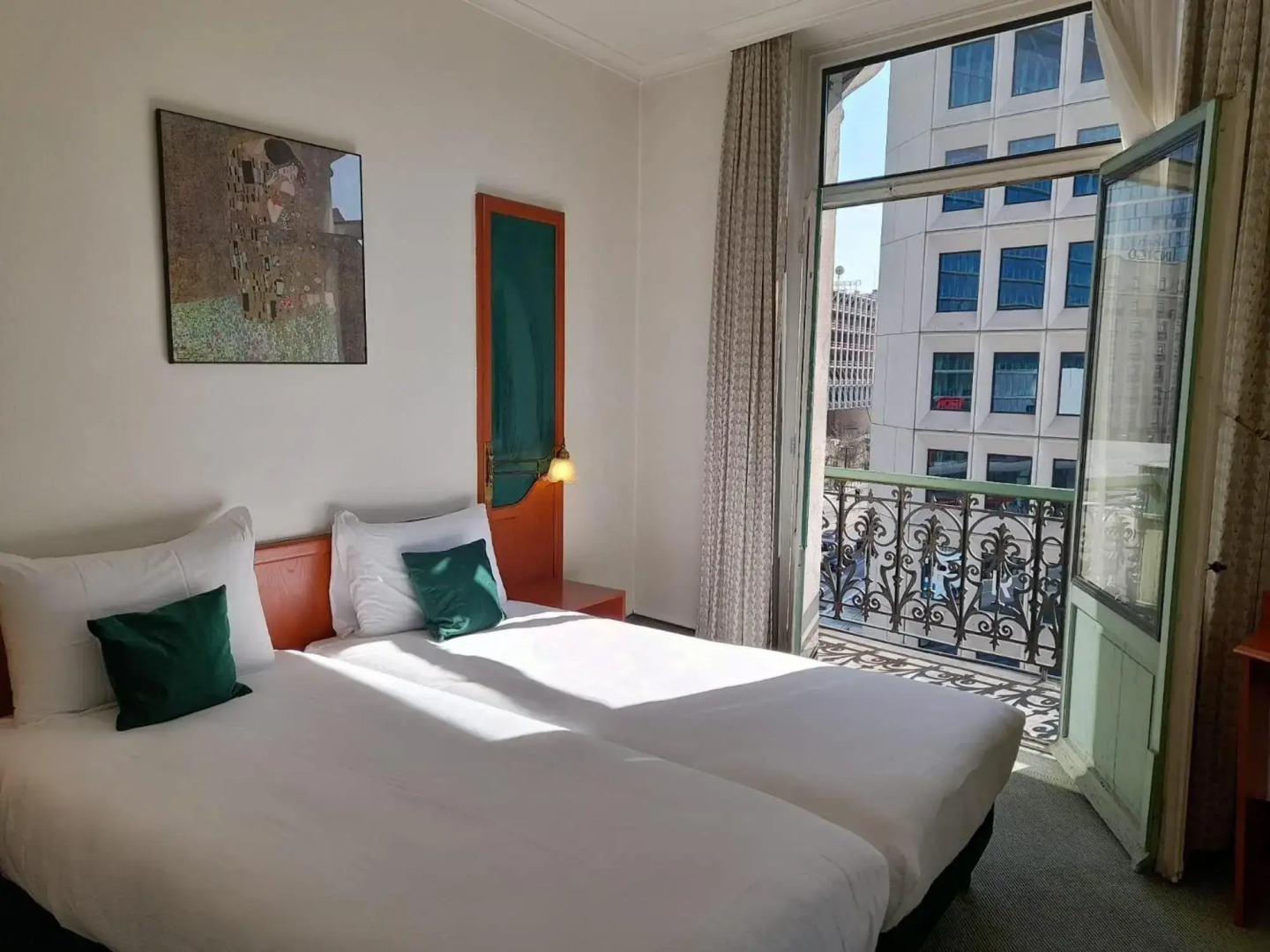 Sovereign Group Hotel