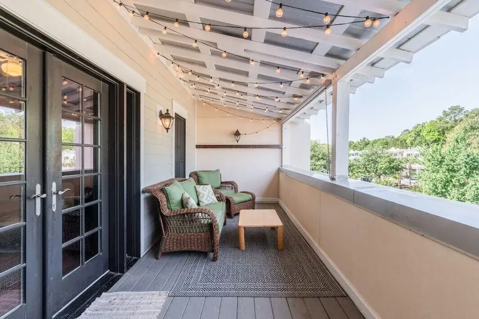 Pearl of the Promenade - Old Town Bluffton, SC 2 Bed Townhome in Prime Location