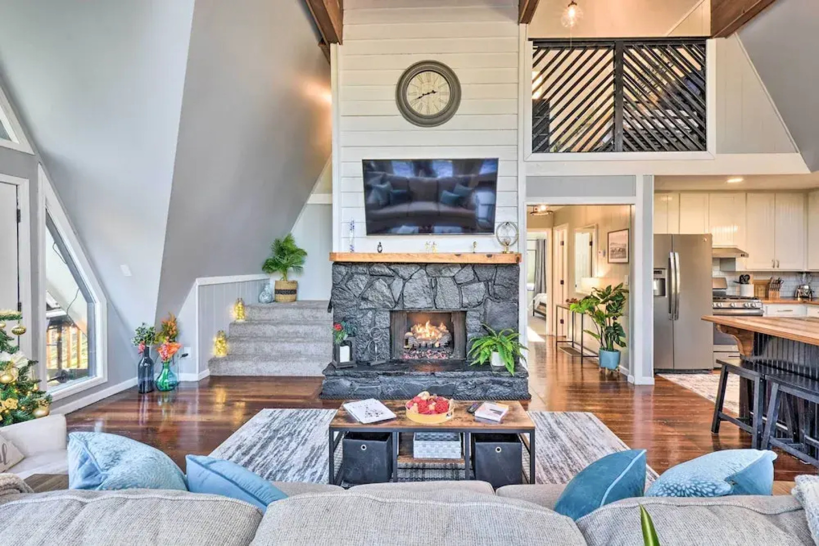 Spacious & Newly Remodeled A-frame w/ 2 Decks