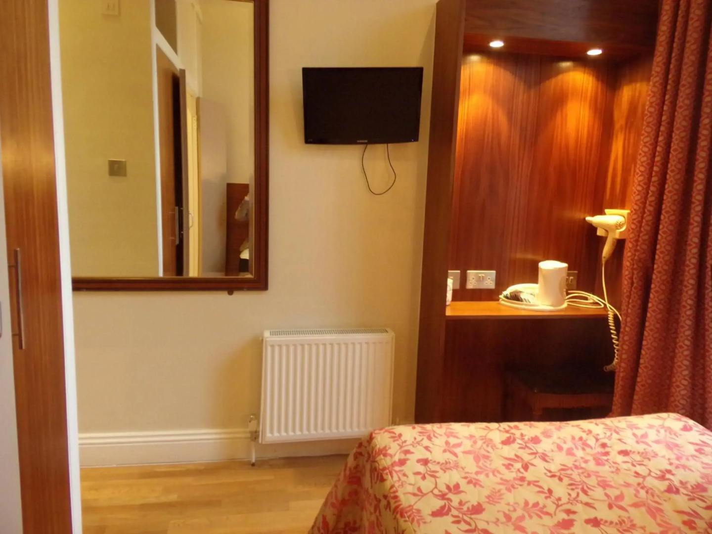 Wedgewood Hotel
