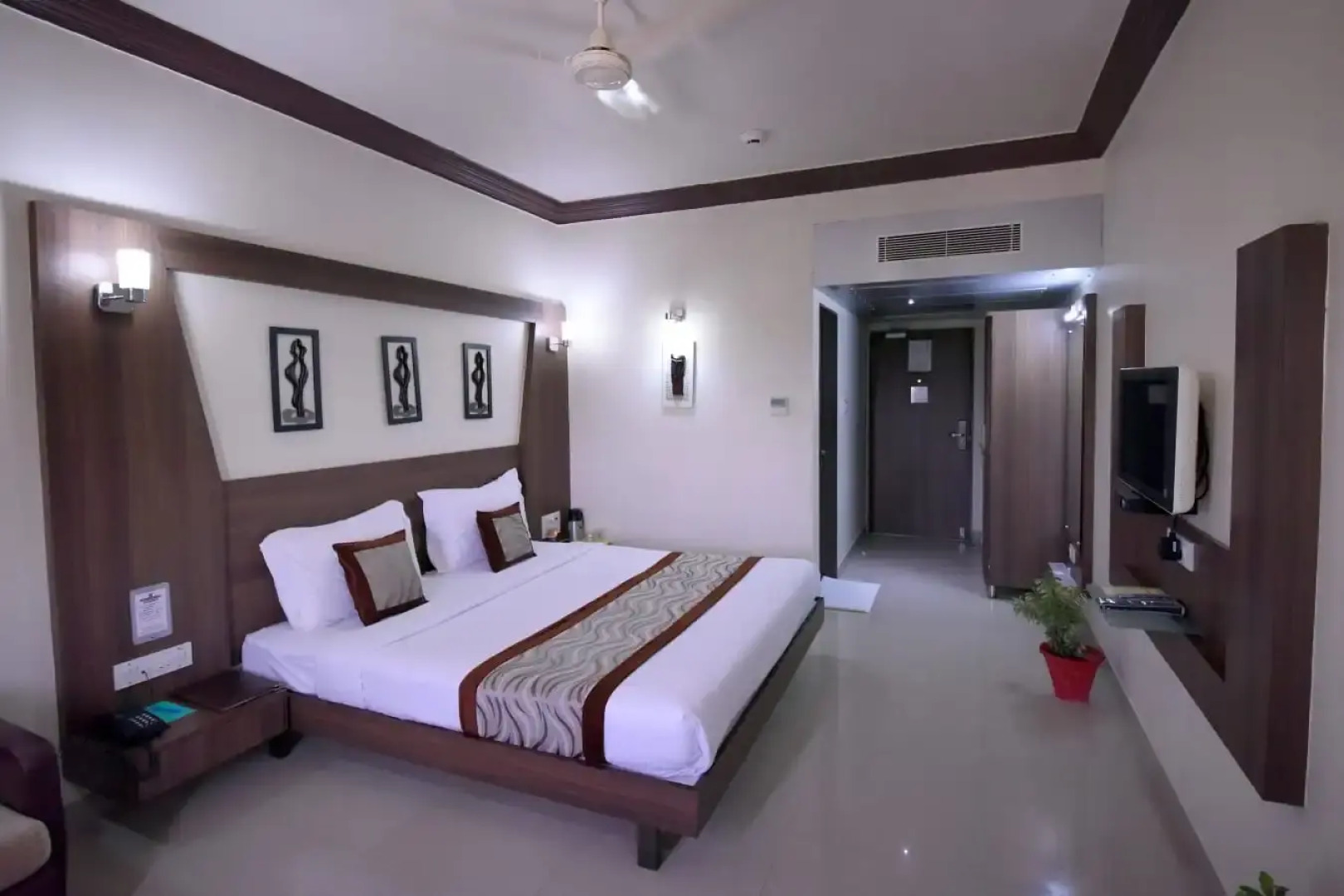 Hotel Vishal International