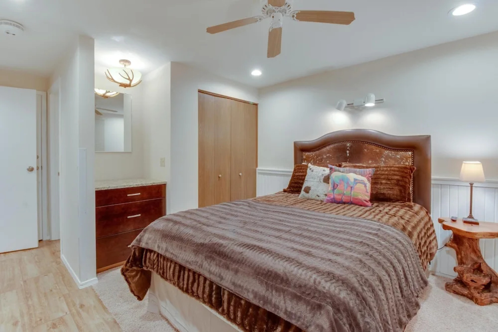 Three Seasons Condominiums