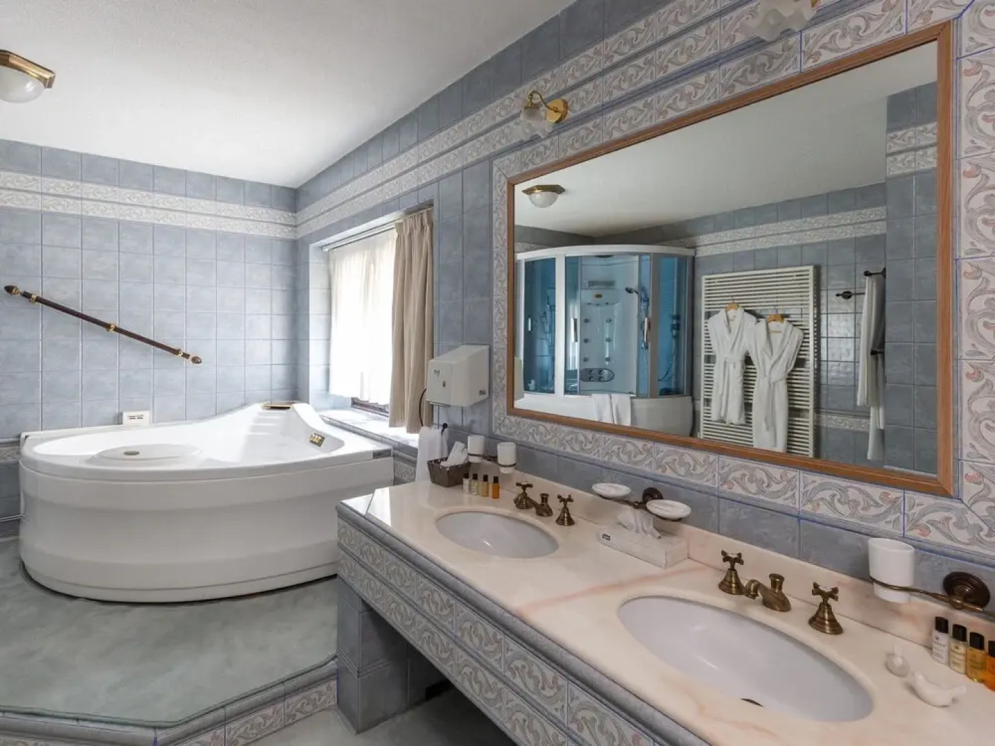 Shuyskaya Chupa Resort Village