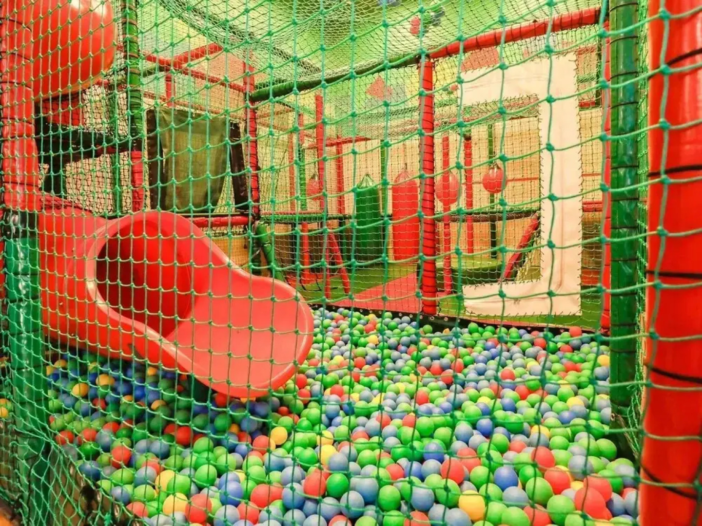 10 Person Holiday Home on a Holiday Park