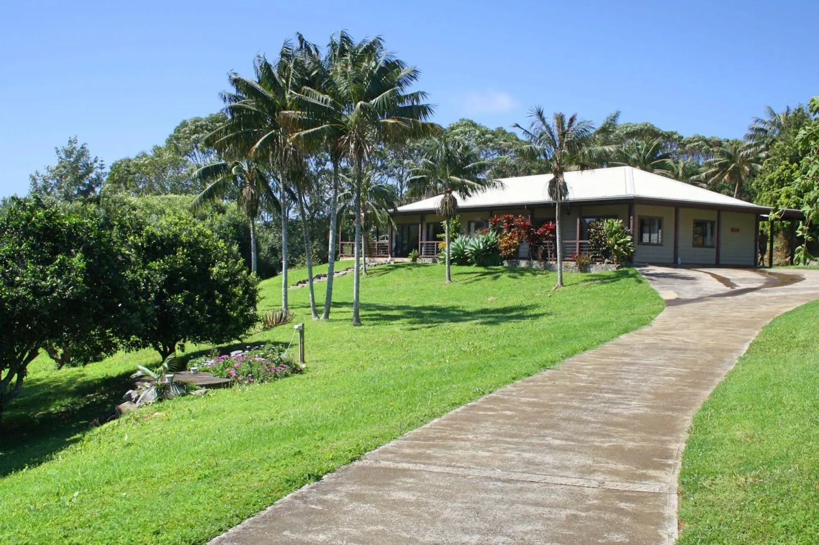 Tau Gardens