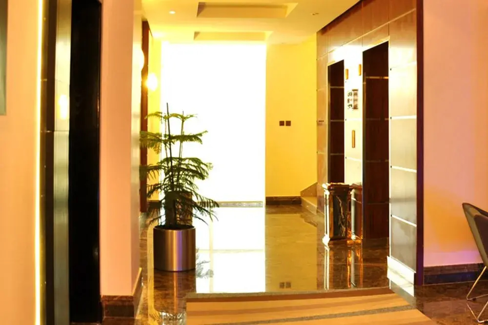 Nelover Qurtubah Hotel