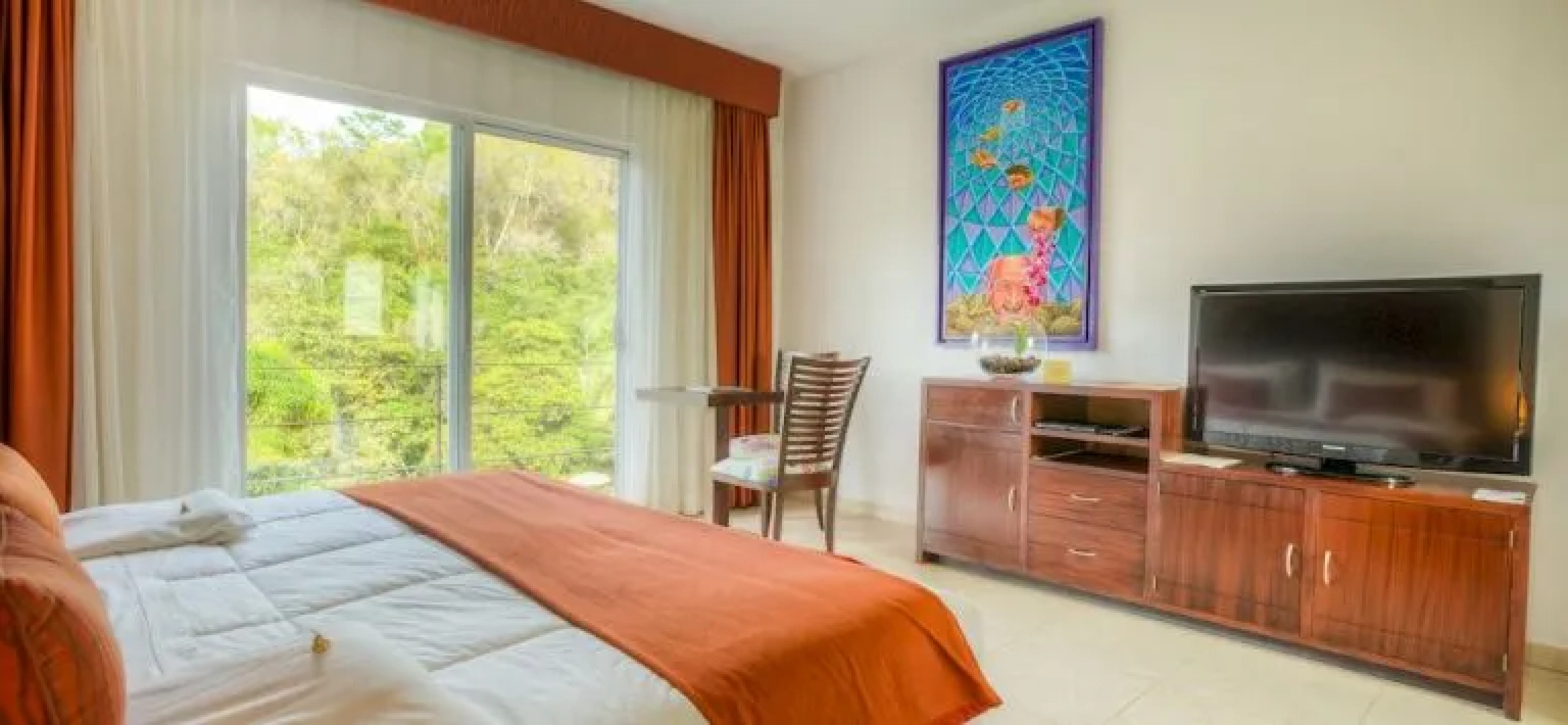 Villa Azalea Inn & Organic Farm