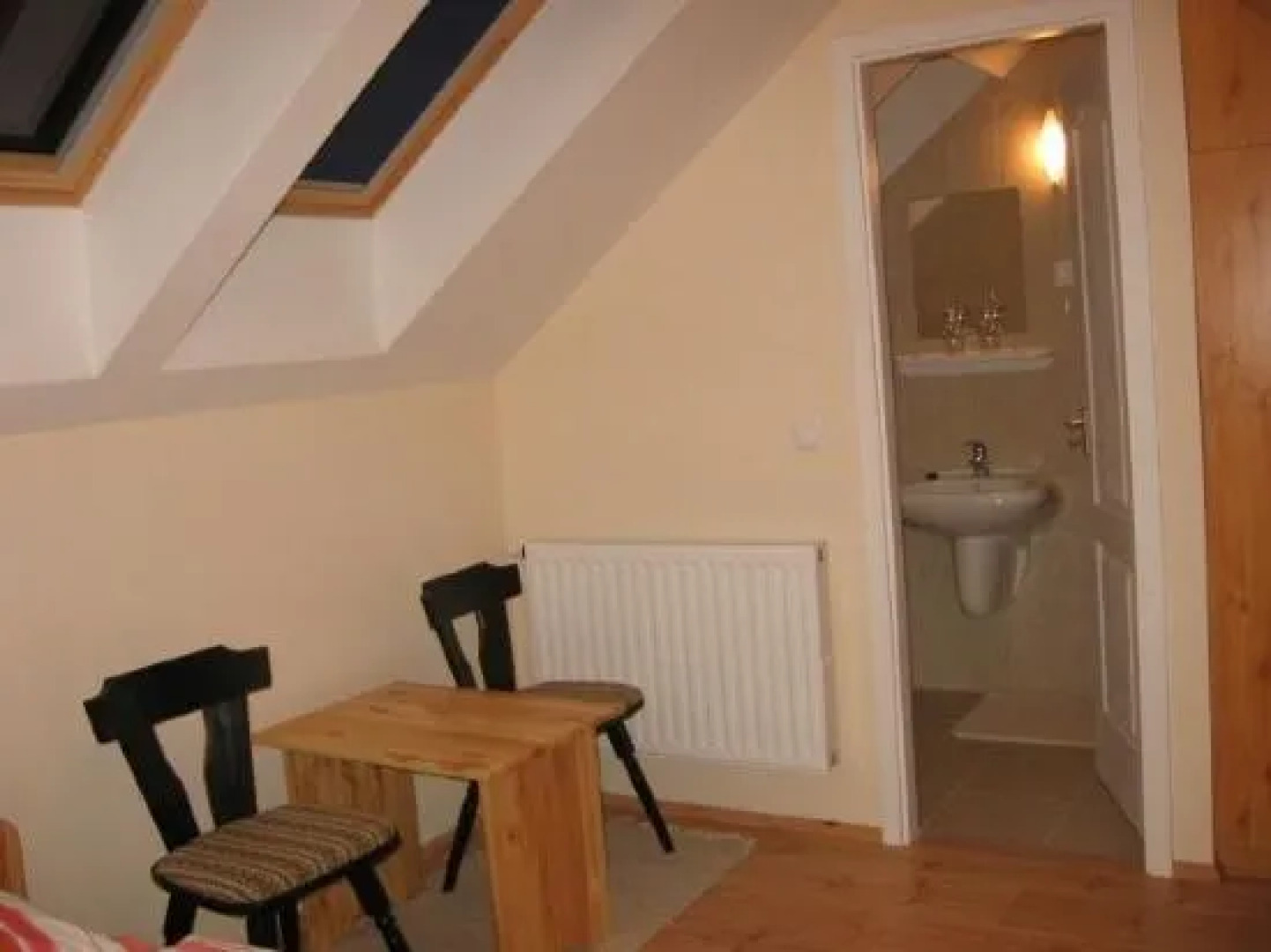 Bordó Hordó Fogadó