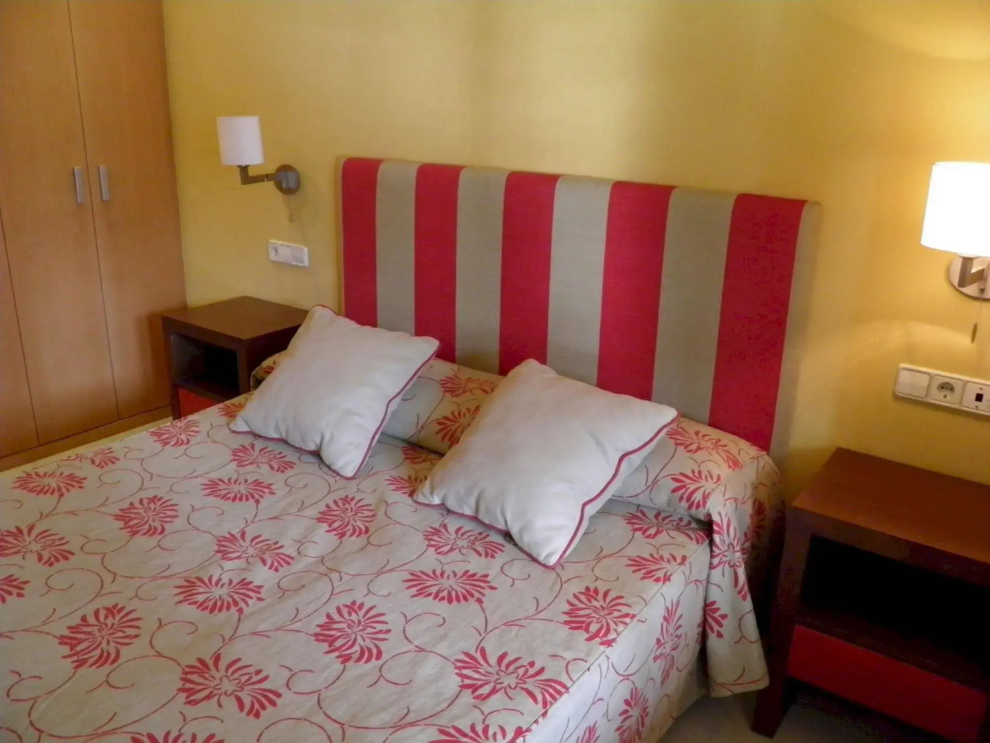 Apartaments Sant Jordi Girona 97