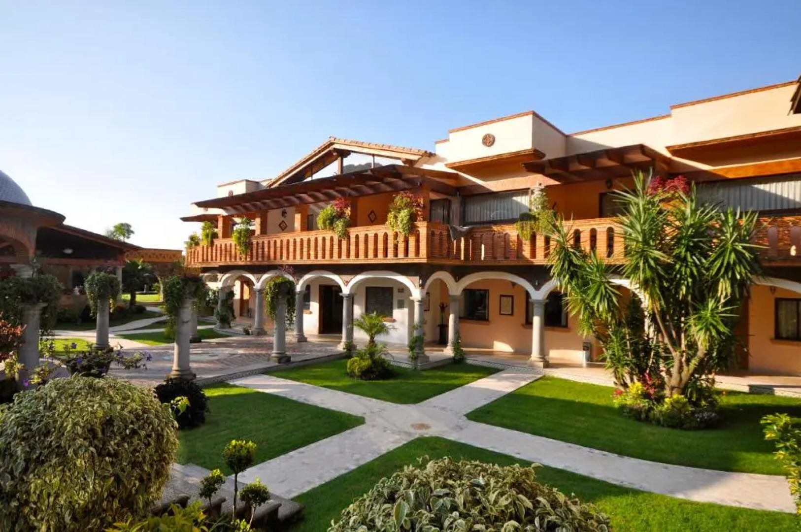 La Buena Vibra Wellness Resort & SPA