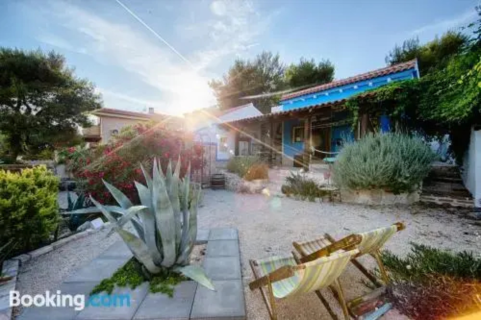 The Sea House Apartments