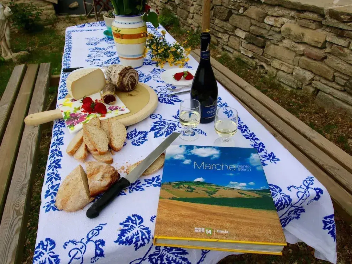 Farmhouse in Marche With Pool and Views