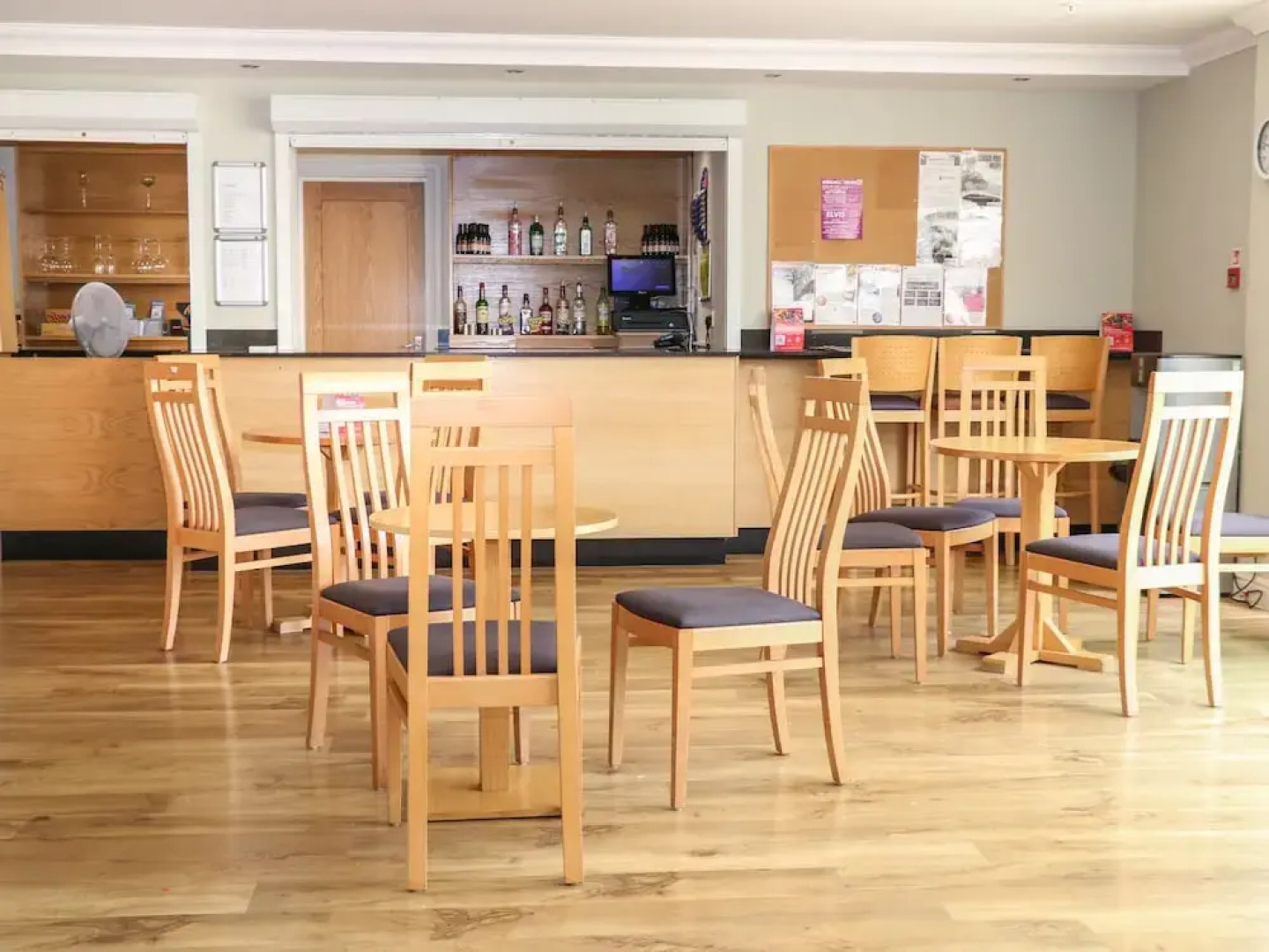 Flat 32 - Marine Court