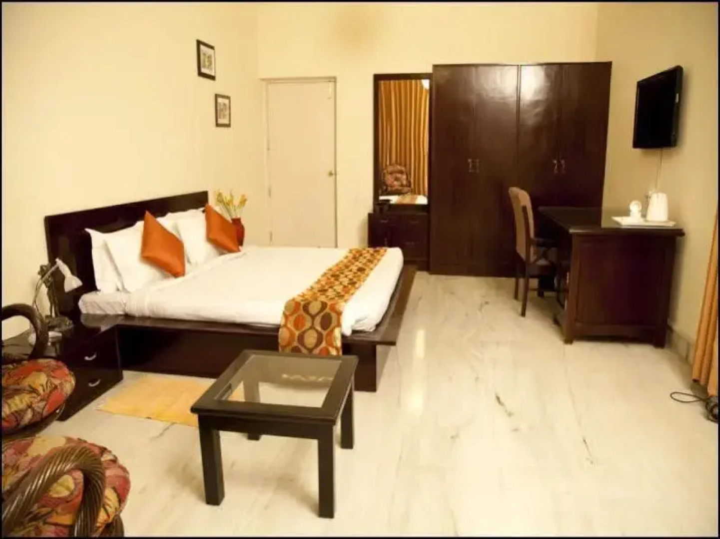 Amã Stays & Trails W567, Dehradun