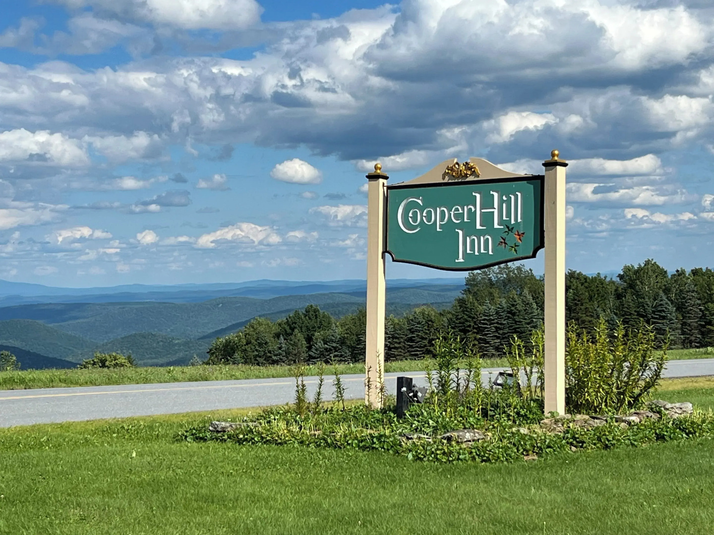 Cooper Hill Inn