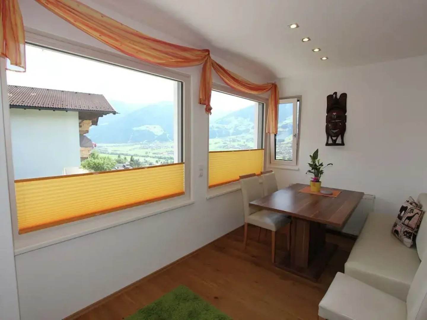 Luxurious Apartment in Hart im Zillertal With Mountain View