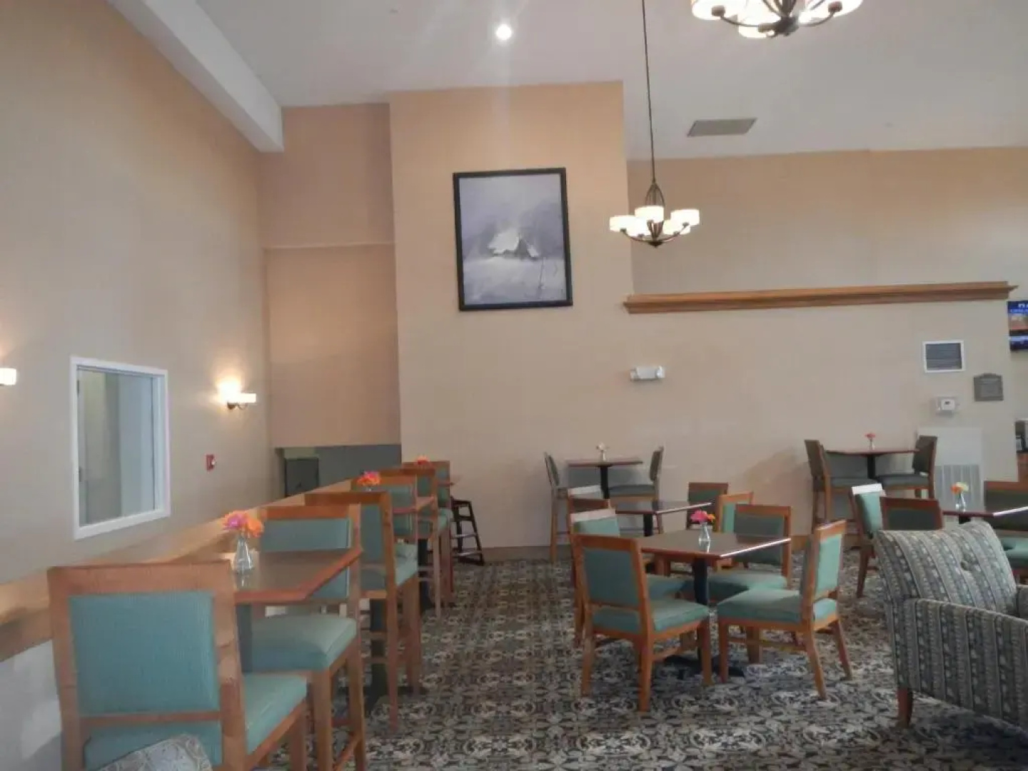 White River Inn and Suites