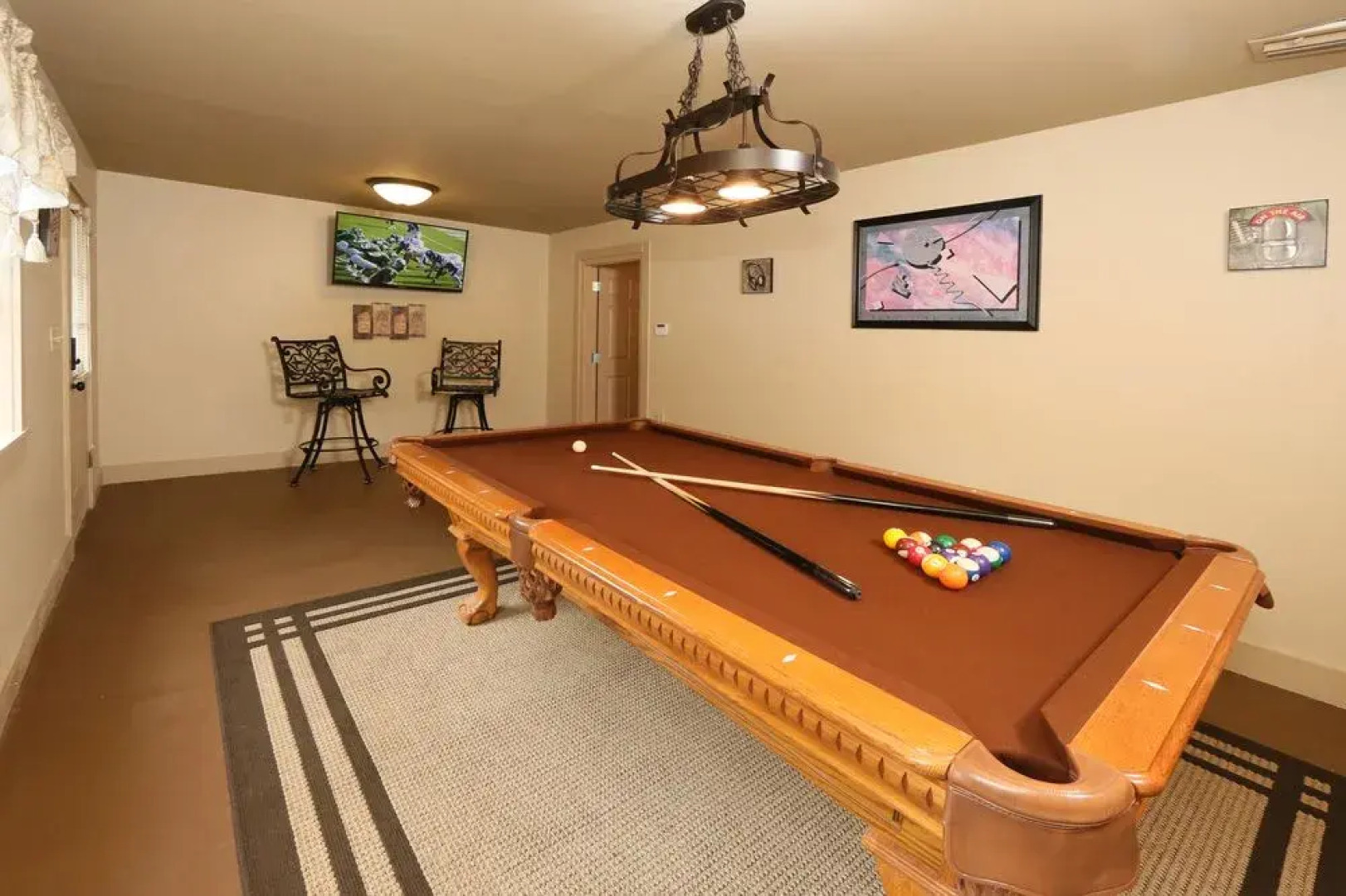 Walnut Grove 2 3 Br cabin by RedAwning