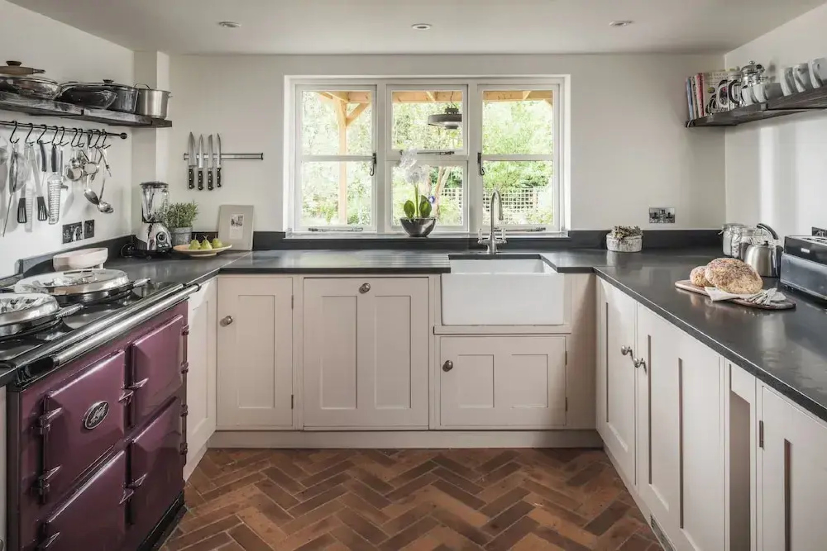 Lovely 3-bed House in West Malling, Kent