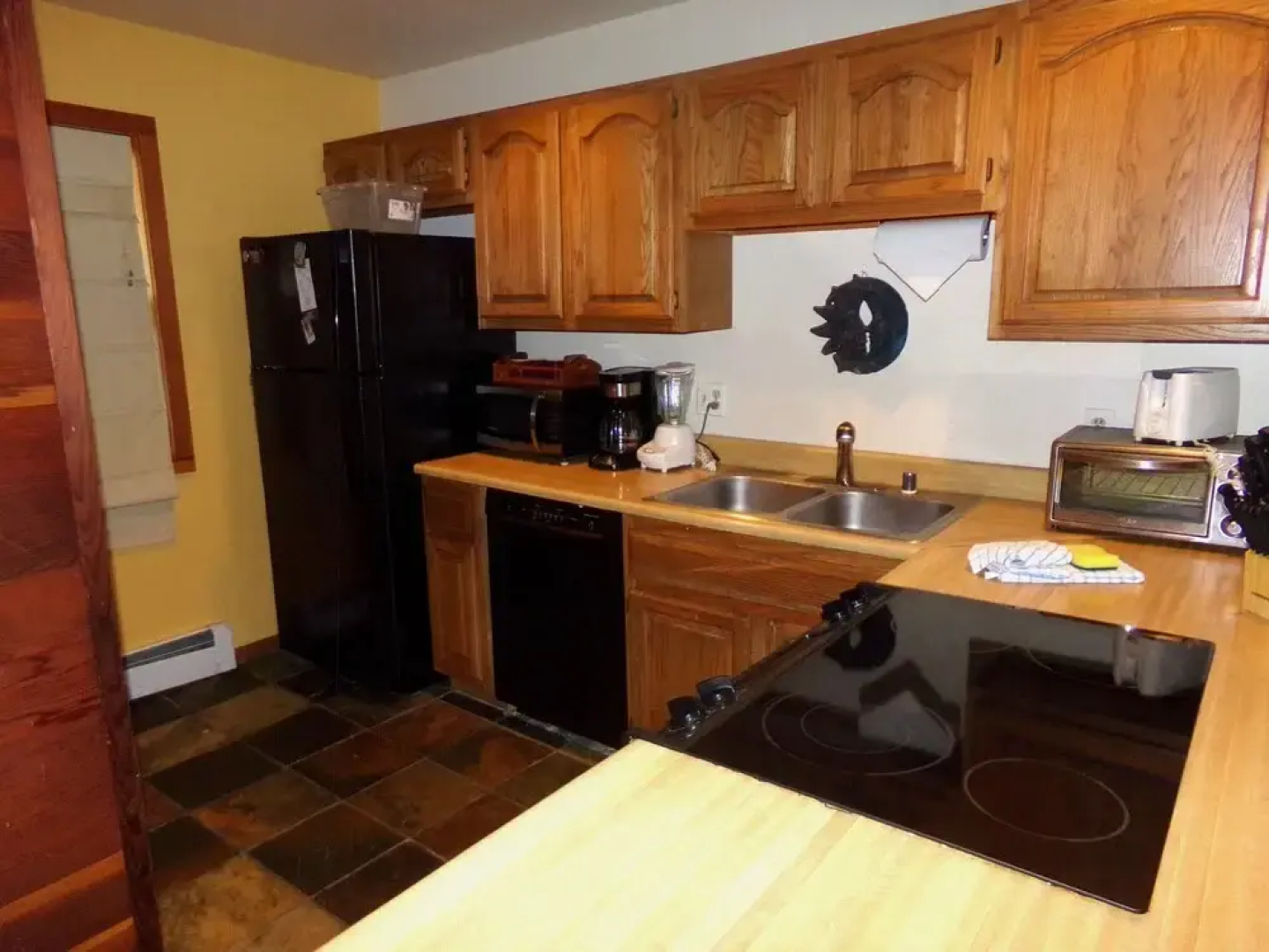 Snowscape 2 bed 2 bath 2 Br condo by RedAwning