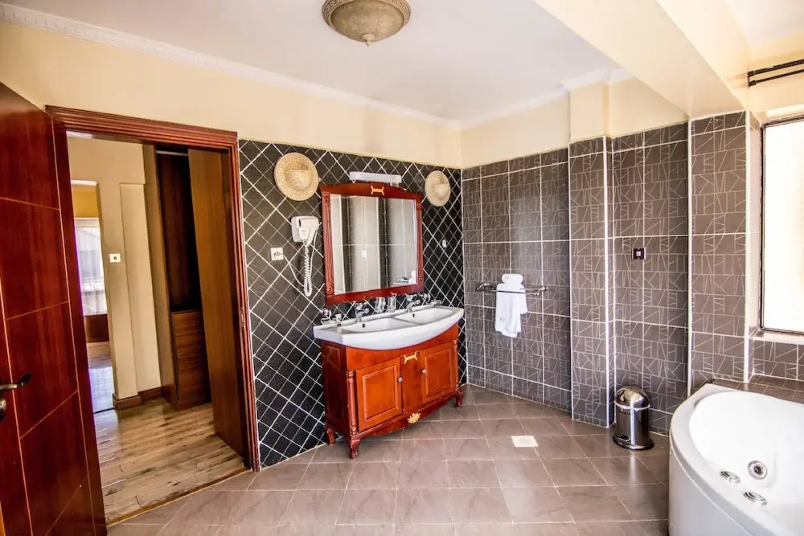 Wasini All Suite Hotel