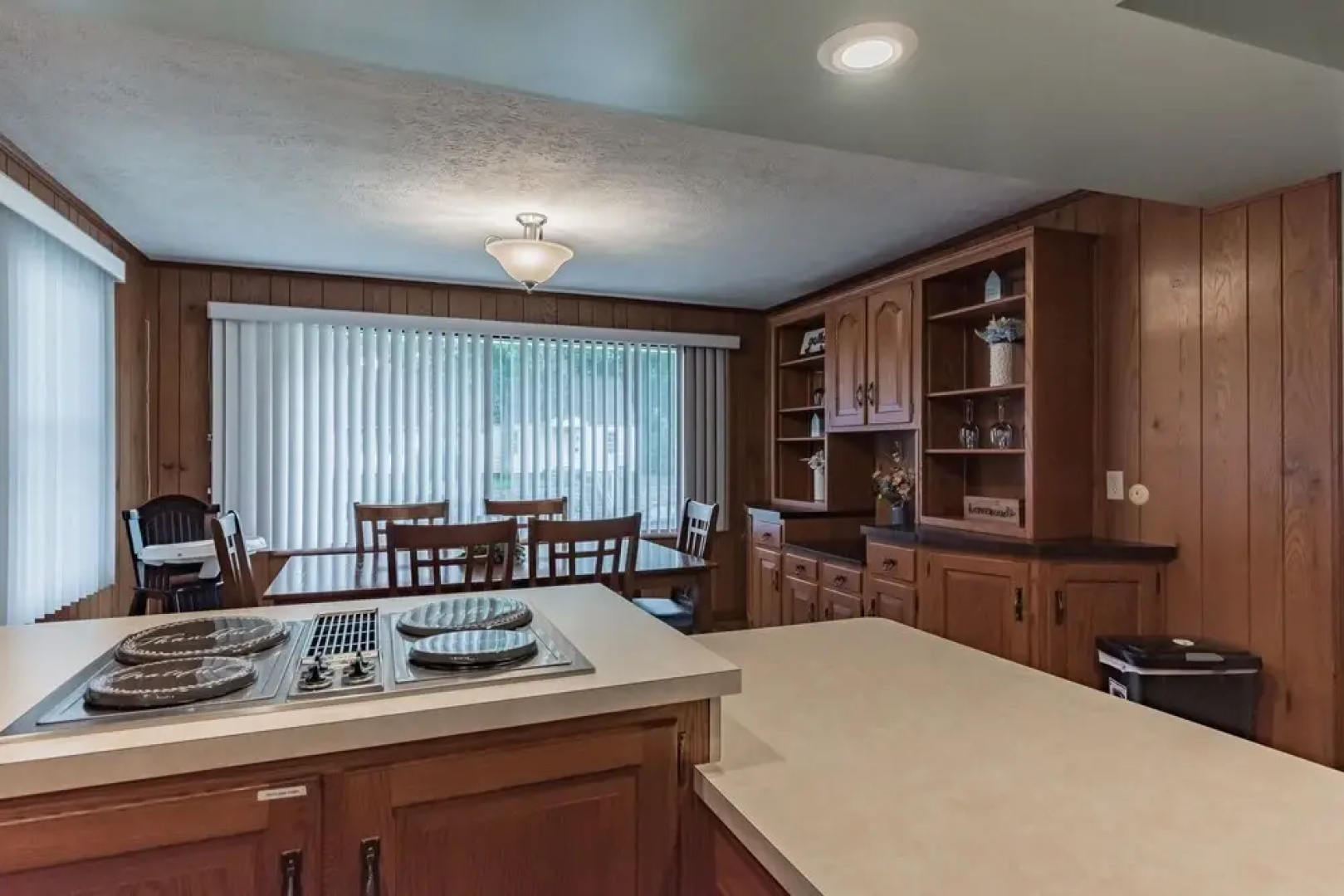 Quiet Comfy 2 Br Home In South Bend, Minutes From Notre Dame! Pet Friendly! 2 Bedroom Home by Redawning