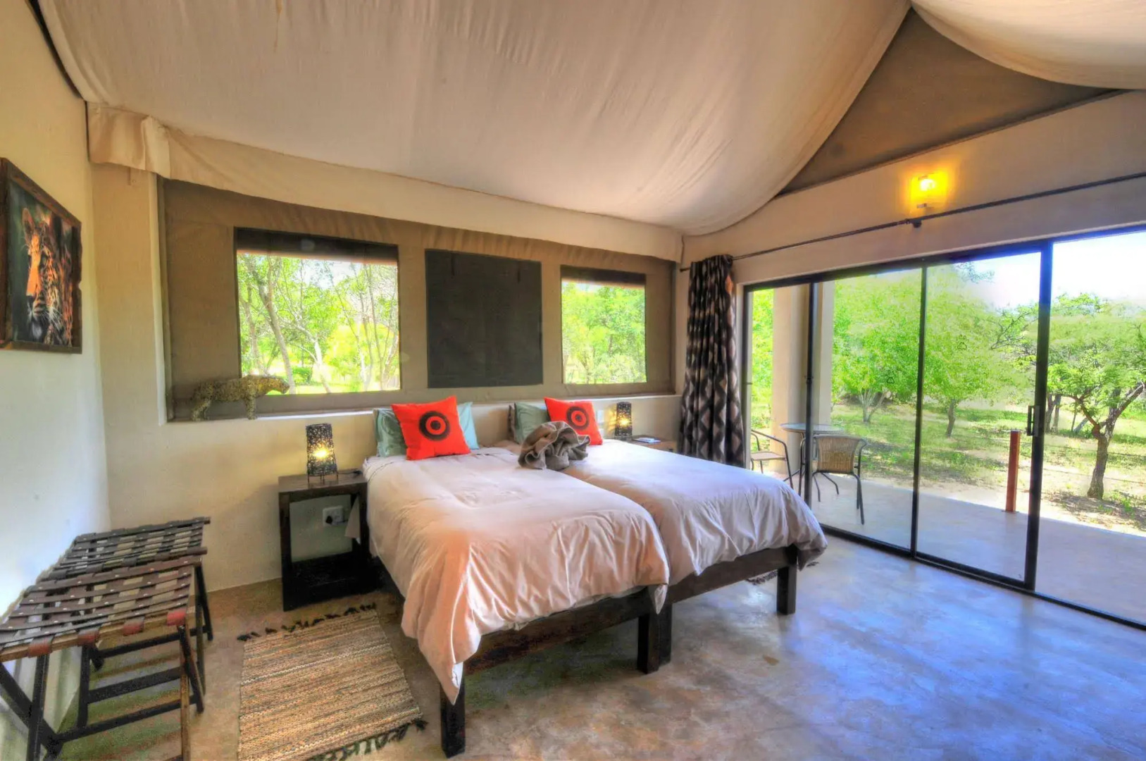 Cheetah Paw Eco Lodge