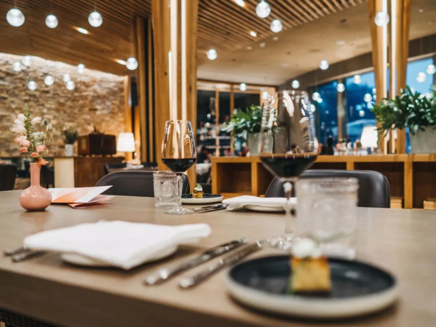 Peaks Place Apartment-Hotel & Spa 23138