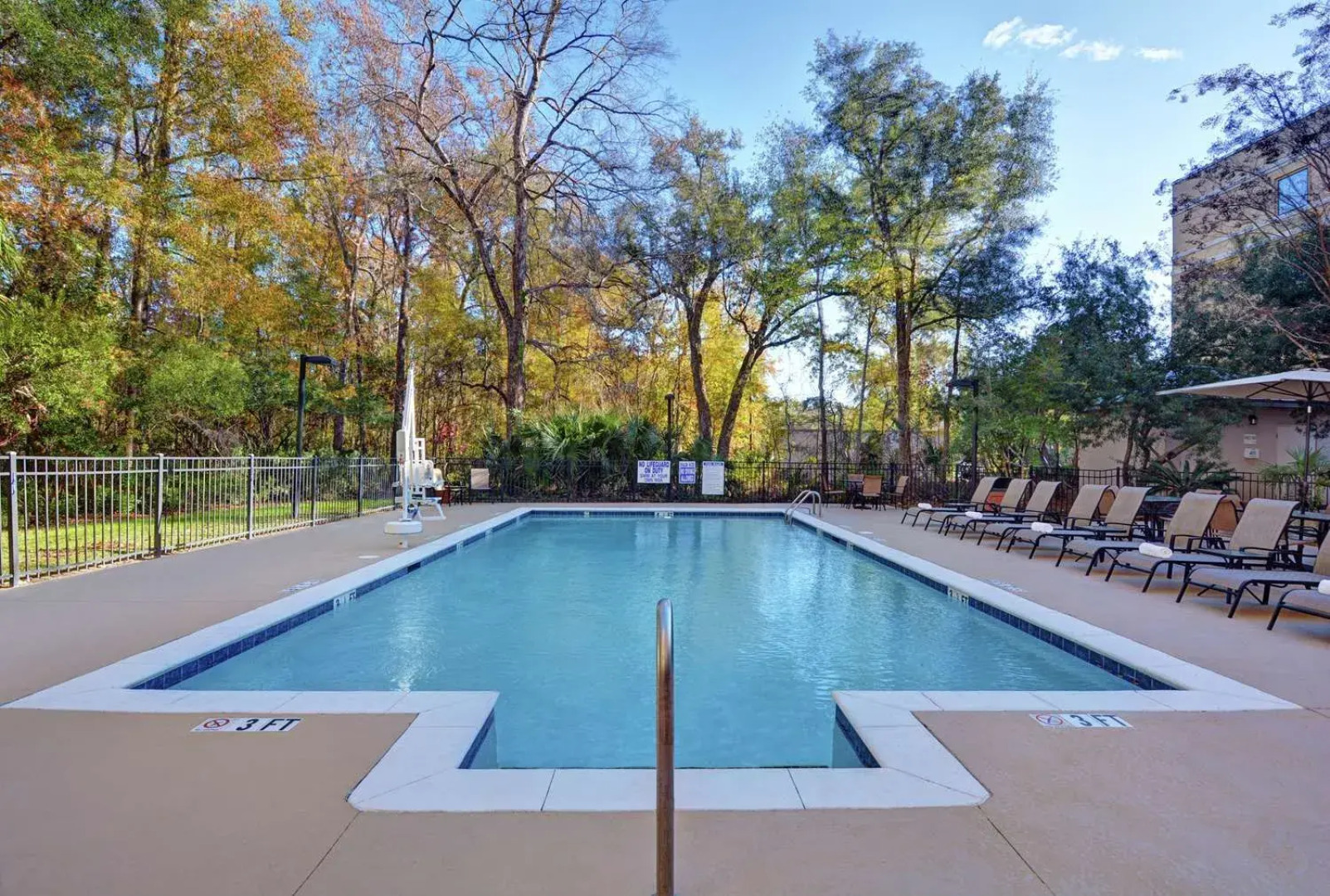 Hampton Inn Charleston - Daniel Island