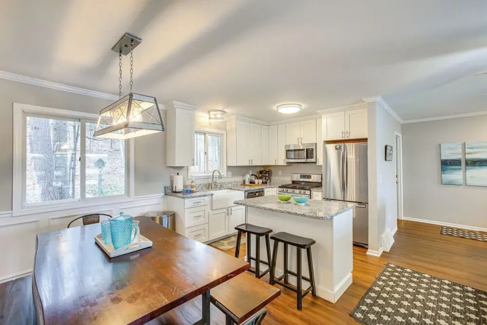 5 Mi to Mt Holiday: Spacious Home w/ Lake Views