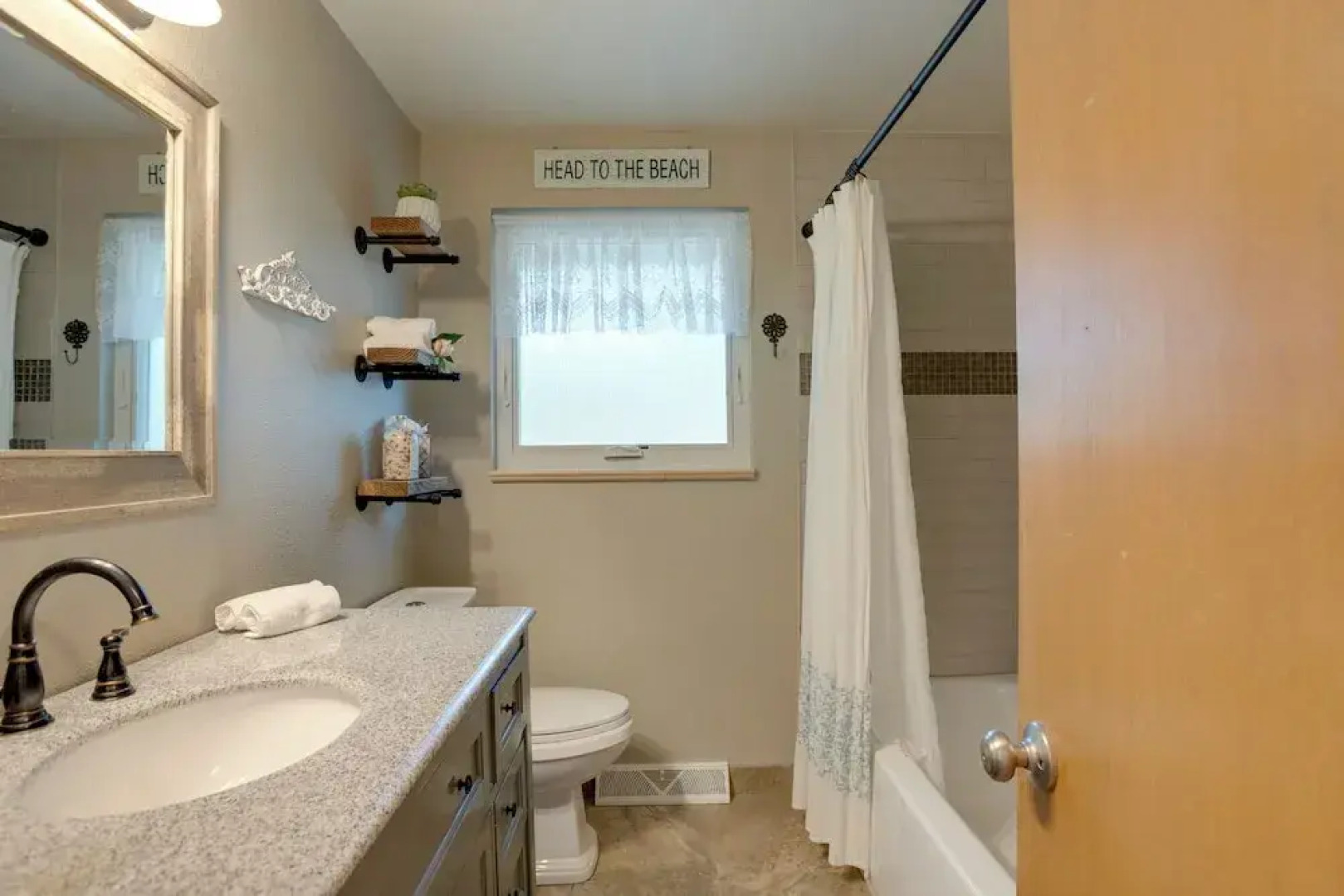 6 Mi to Denver: Wfh-friendly Duplex in Wheat Ridge
