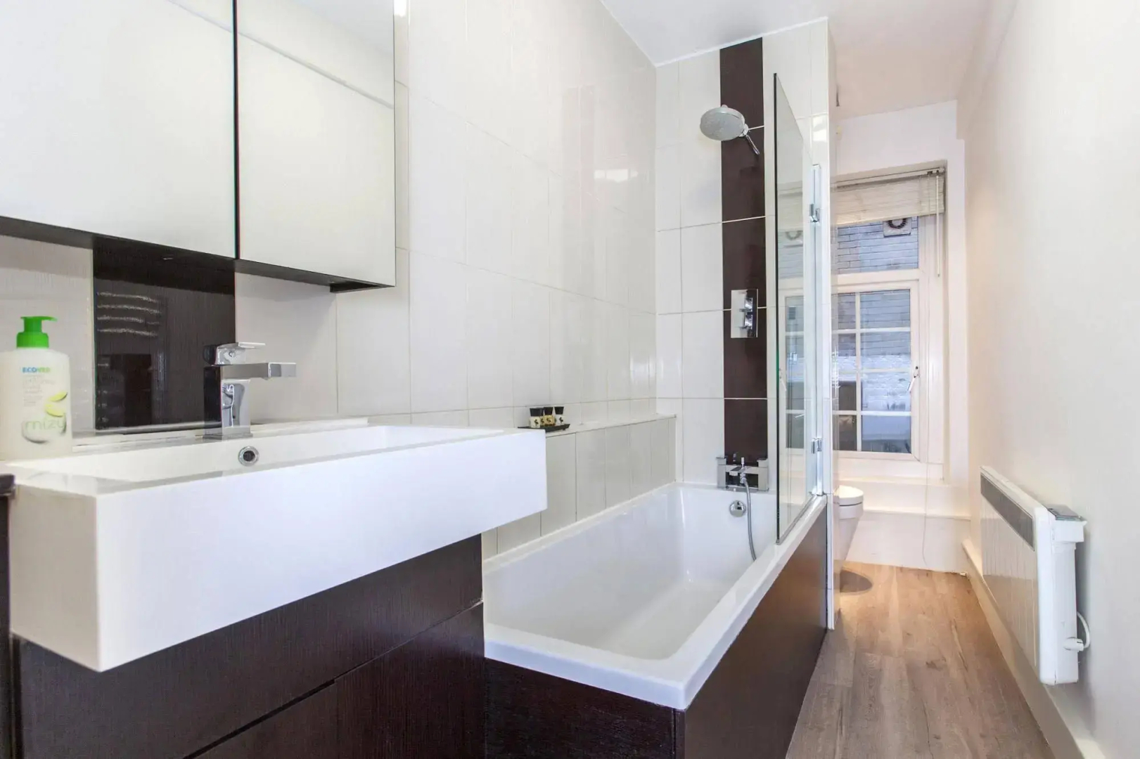 Club Living - Liverpool Street Apartments