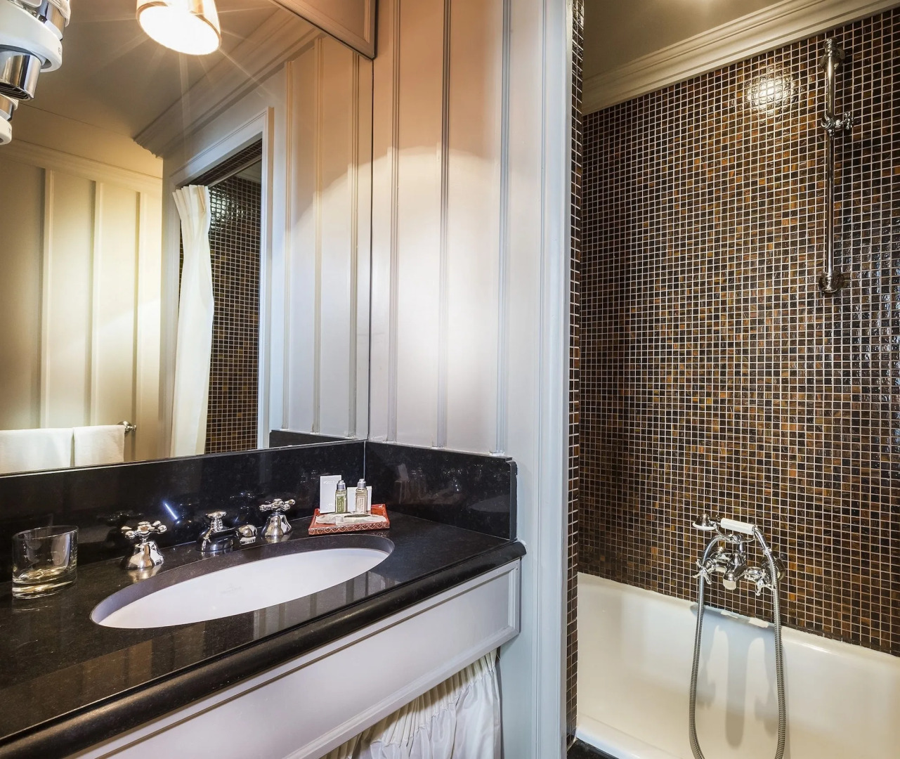 Hotel Odéon Saint Germain