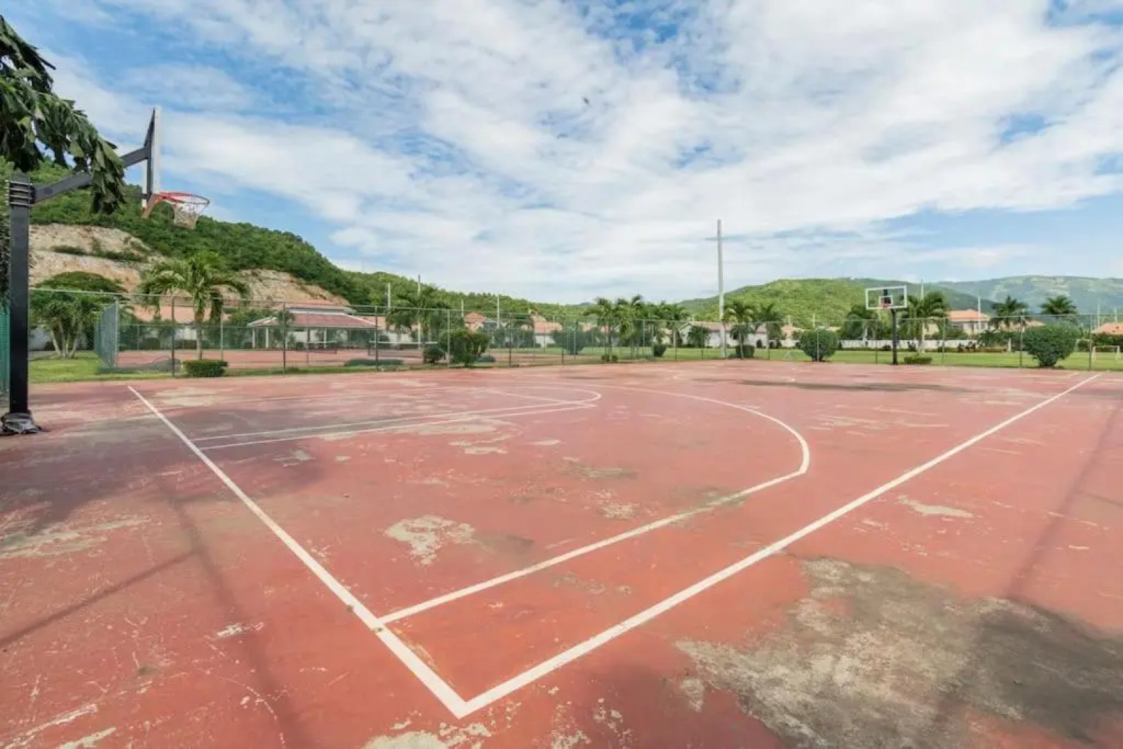 Cayman’s Luxury Estate VacayStay