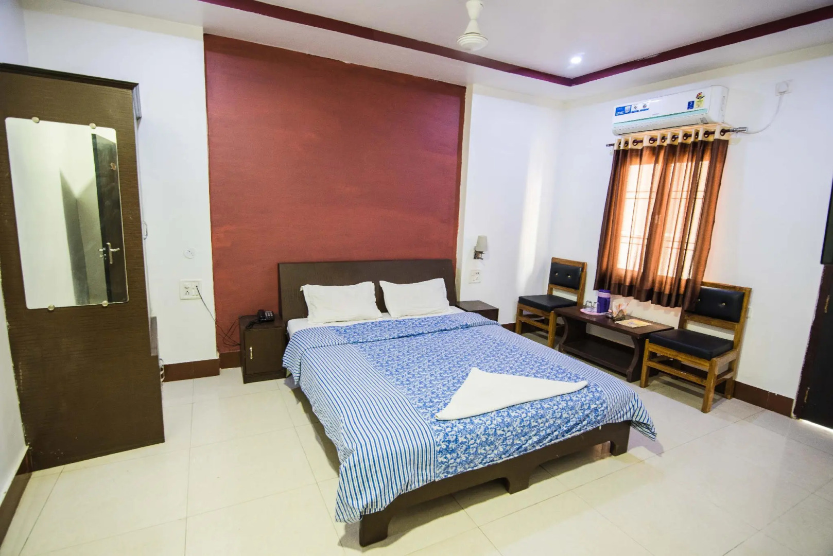 Hotel Apaar Residency