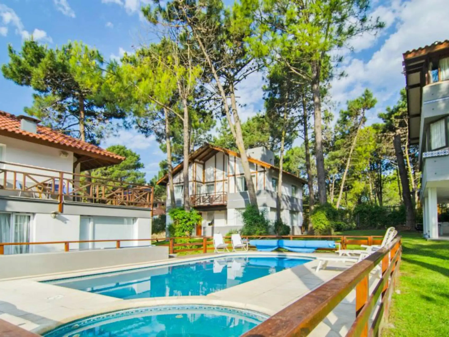 Suites Del Bosque
