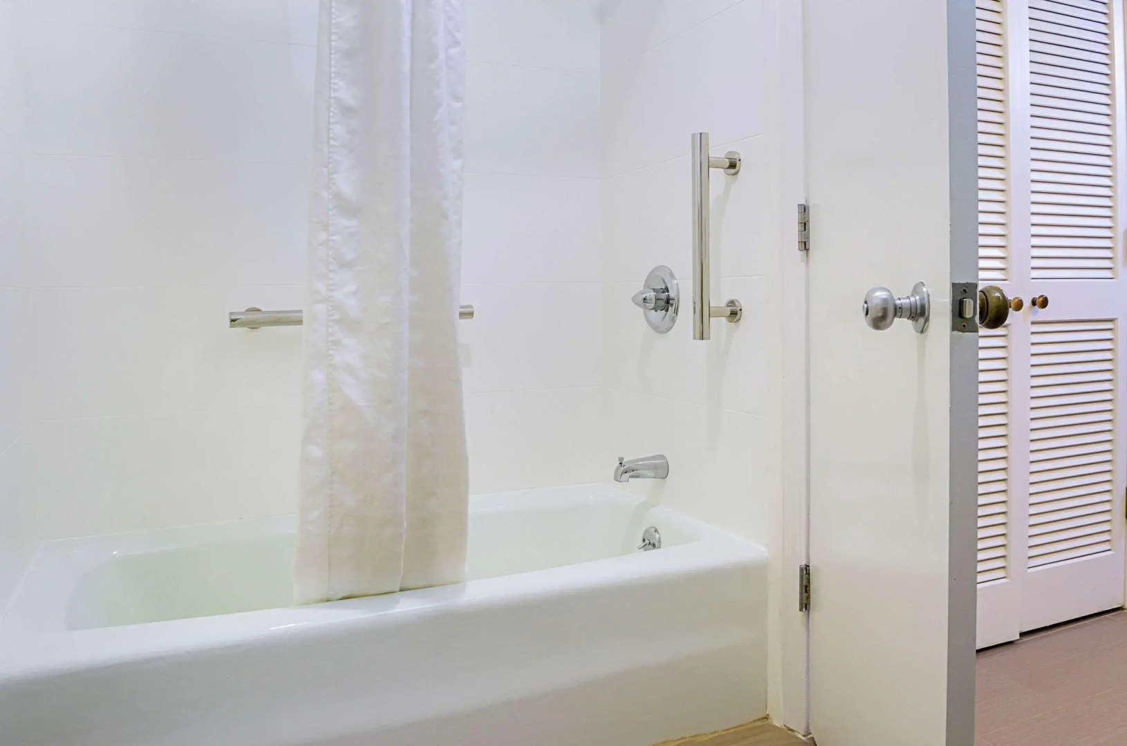 Comfort Inn Monterey Peninsula Airport