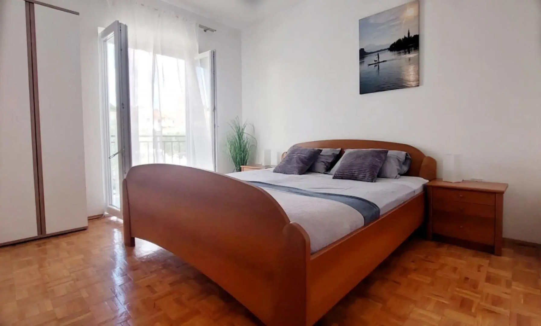 Janina - Comfortable - A1